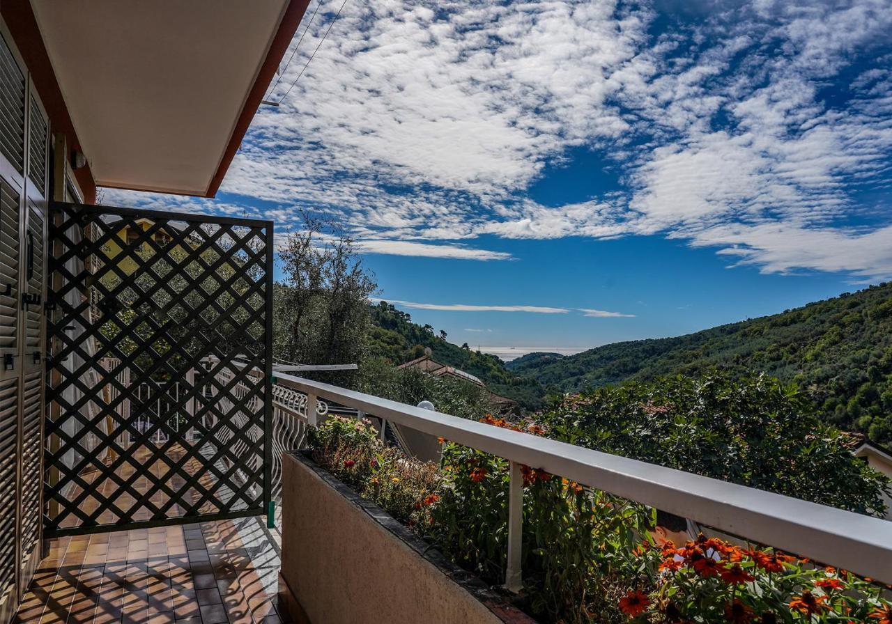 Agriturismo La Rocca San Bartolomeo Al Mare Bagian luar foto